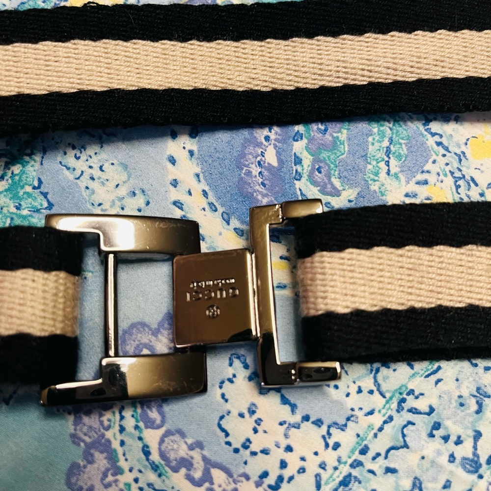 Gucci Black and Cream Striped Belt